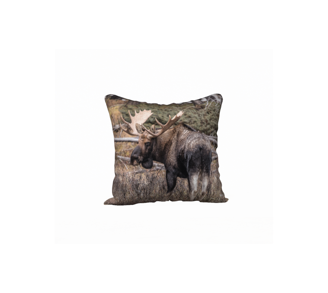 "Alpine Giant" Bull Moose Cushion Cover